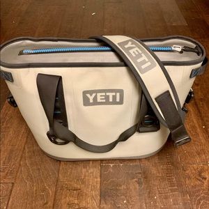 Yeti Hopper 20 Soft Cooler